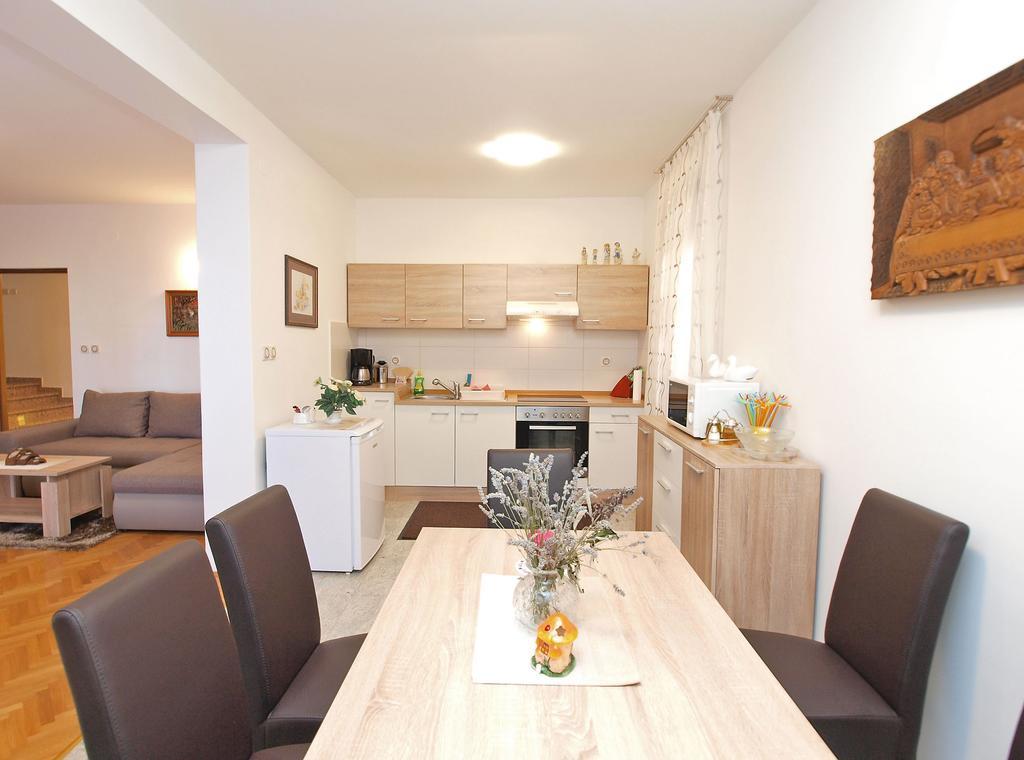 Apartment Mato 1424 Pola Esterno foto