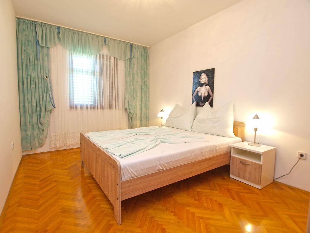 Apartment Mato 1424 Pola Esterno foto