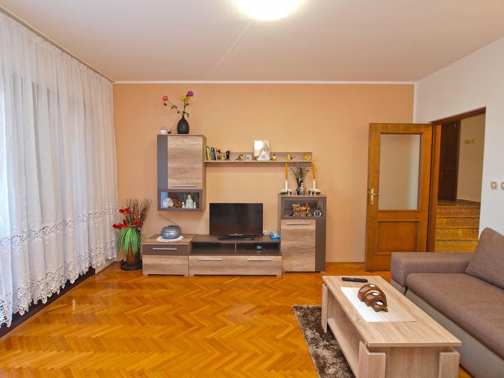 Apartment Mato 1424 Pola Esterno foto